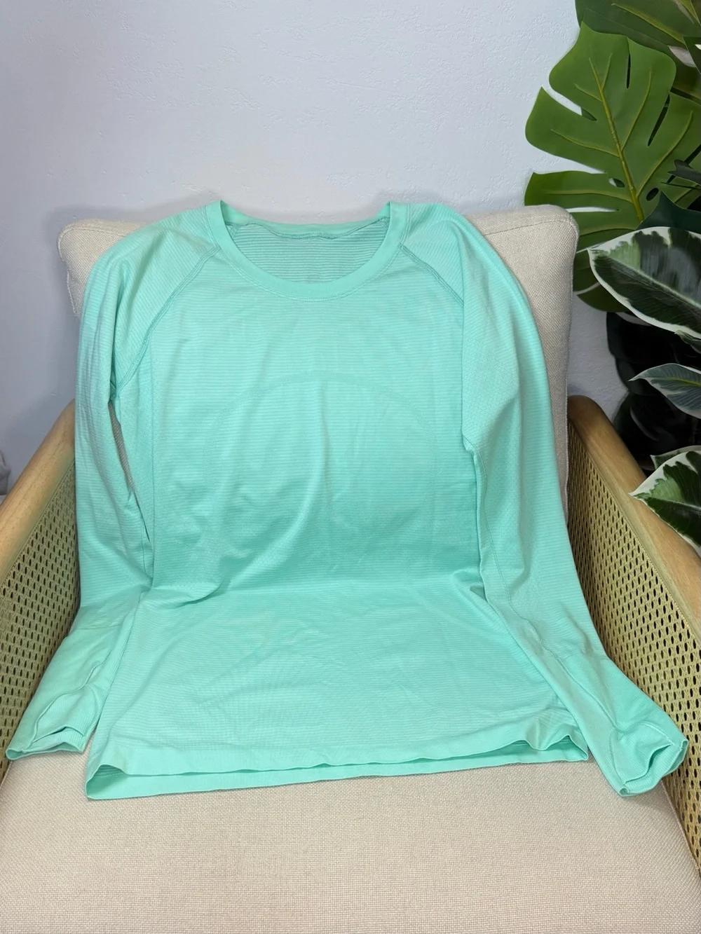 Lululemon Swiftly Tech Long Sleeve 2.0 Size 10